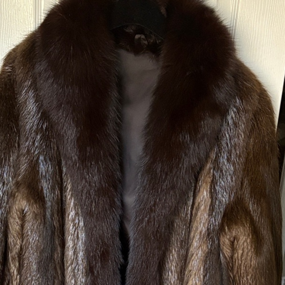 Elegant Full Length Mink Coat - Picture 6 of 11